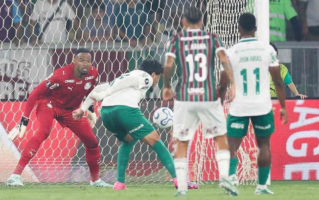 Vítor Castanheira afirma que Palmeiras poderia ter feito mis um gol no Maracanã Vítor Castanheira afirma que Palmeiras poderia ter feito mis um gol no Maracanã
