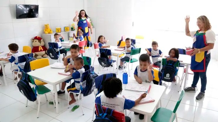 Recife abrirá 34 creches no domingo para facilitar voto dos pais
