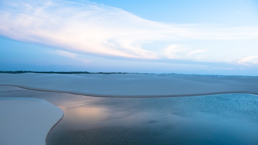 Parque Nacional dos Lençóis Maranhenses é oficialmente reconhecido como Patrimônio Mundial Natural da Humanidade pela UNESCO Parque Nacional dos Lençóis Maranhenses é oficialmente reconhecido como Patrimônio Mundial Natural da Humanidade pela UNESCO