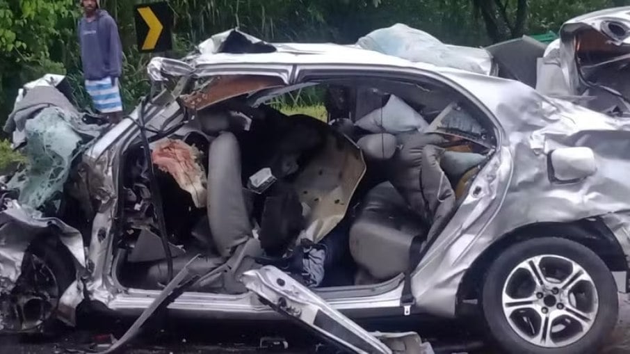 Acidente vitimou cinco passageiros do mesmo carro