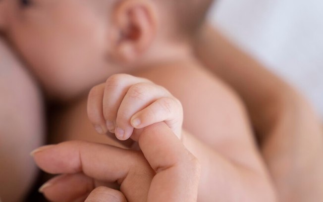 Agosto Dourado: o mês da amamentação consciente e conectada Agosto Dourado: o mês da amamentação consciente e conectada
