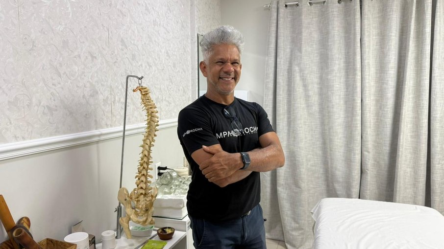 O empresário Antônio Marcos Rocha, 51 anos, escapou de uma cirurgia com a terapia oriental