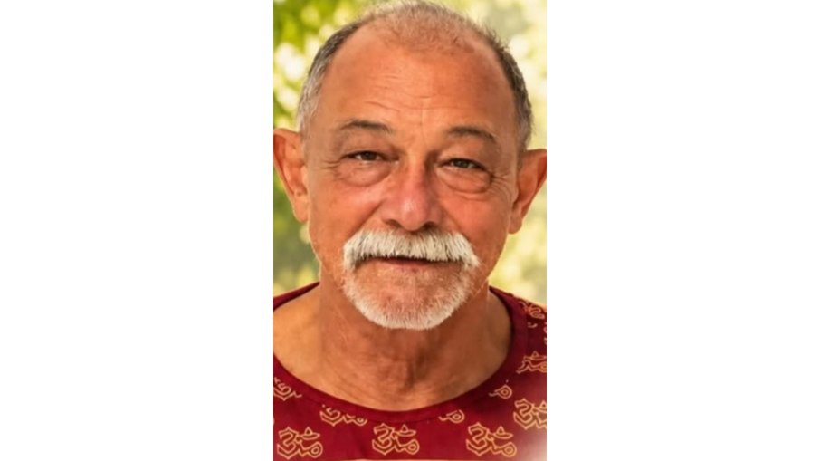 Apresentador lamenta falecimento de Nestor