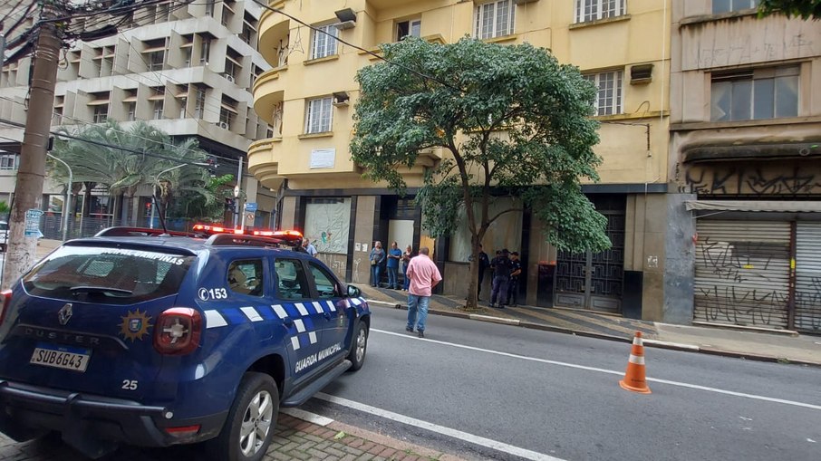 Estiveram no local, representantes das secretarias de Habitação, Desenvolvimento e Assistência Social, GM, além da Polícia Militar.