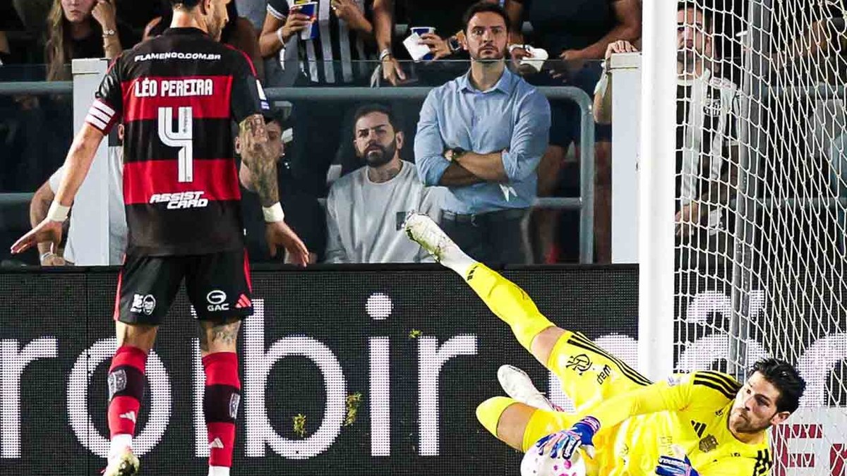 Santos x Flamengo: paralisação do VAR bate recorde histórico no Brasileirão