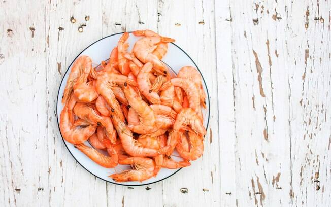 Alimentos que ajudam a emagrecer: quitosona é uma fibra feita do esqueleto de animais como camarão