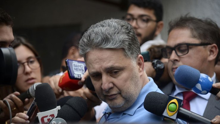 Justiça suspende direitos políticos de Garotinho por 8 anos
