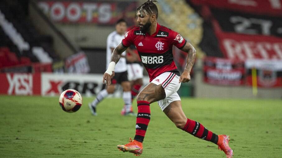 Flamengo começa caminhada na Libertadores na terça-feira