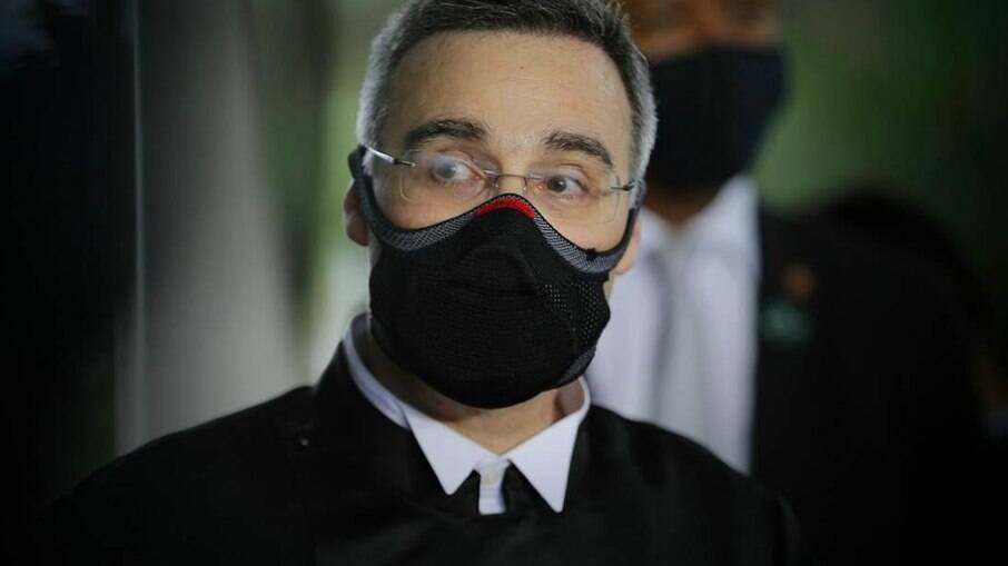 Mendonça, que tomou posse no STF no fim de 2021, foi ministro da Justiça e chefe da AGU sob Bolsonaro