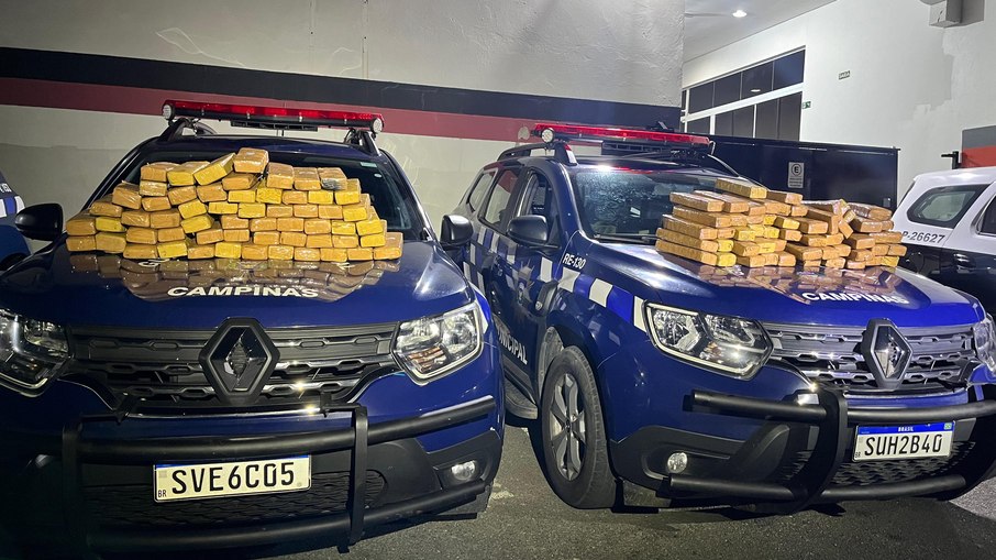 Drogas foram encontradas na garagem da residência, dentro de caixas de isopor
