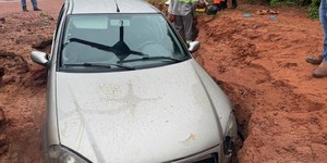 Homem morre após passar madrugada com cabeça presa em barro
