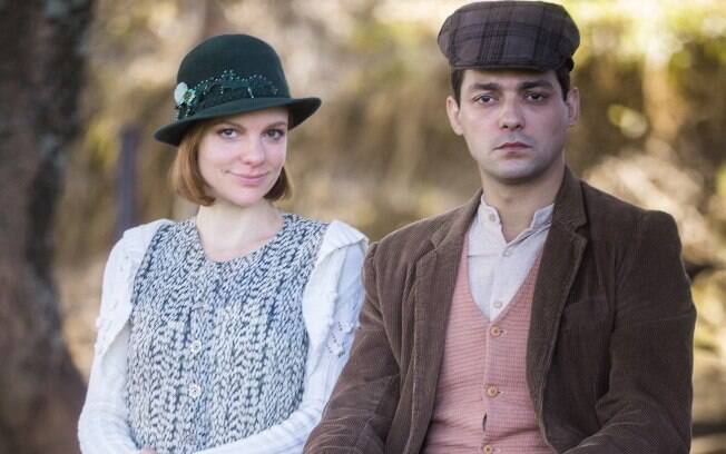 Olga (Maria Eduarda de Carvalho) e Zeca (Eduardo Sterblitch)