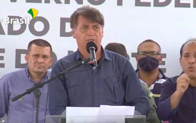 'Comecem a ter consciência de que não será eterno', disse Bolsonaro sobre o auxílio emergencial