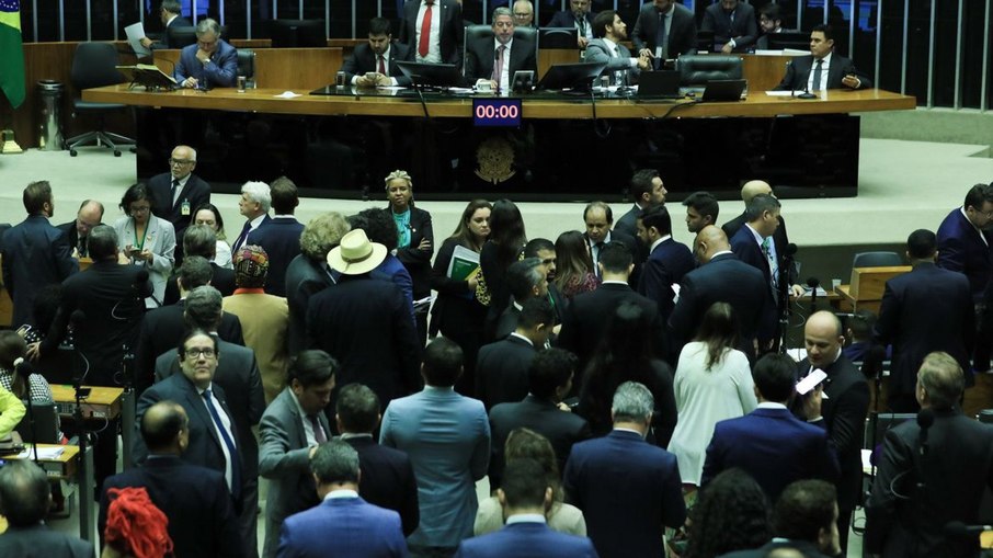 Votação agora irá para o Senado