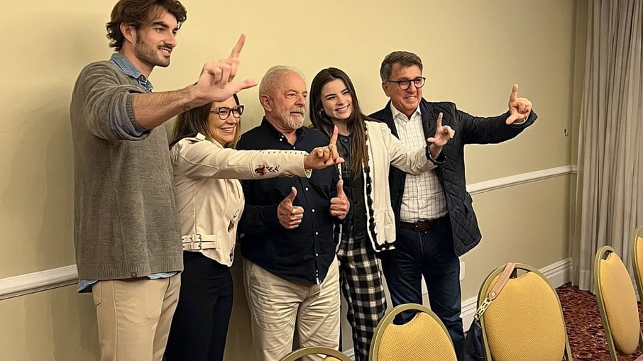 Paulo Marinho é pai da cantora Giulia Be