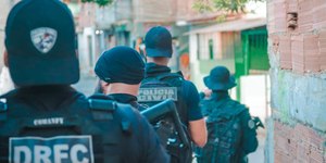 RJ: operação contra roubo de cargas causa tiroteio em Manguinhos