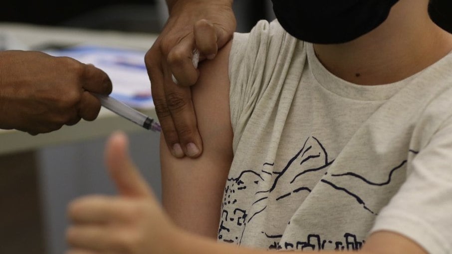 Capital inicia vacinação contra a Covid-19 em crianças de 3 e 4 anos no Dia D de multivacinação*