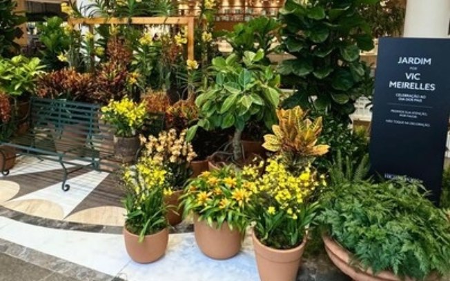 Pátio Higienópolis Homenageia Pais com Jardim Assinado por Vic Meirelles