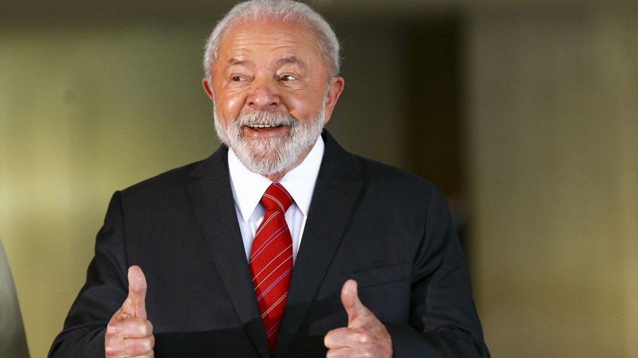 Lula celebra classificação do Corinthians e prevê time no Mundial