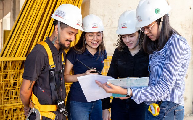 Cyrela abre seleção para engenheiros civis Cyrela abre seleção para engenheiros civis