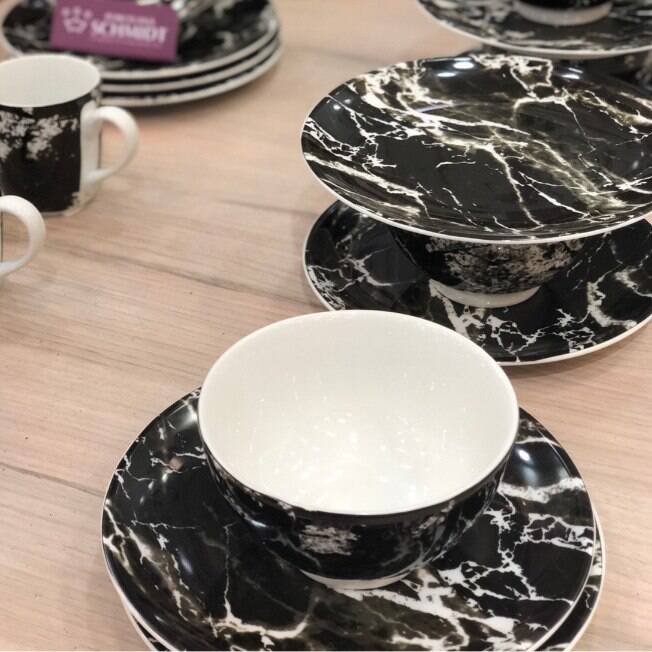 louças pretas