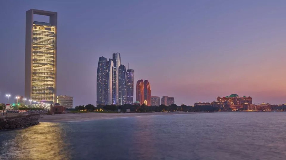 Governo de Abu Dhabi vai pagar estadia turistas presos no país