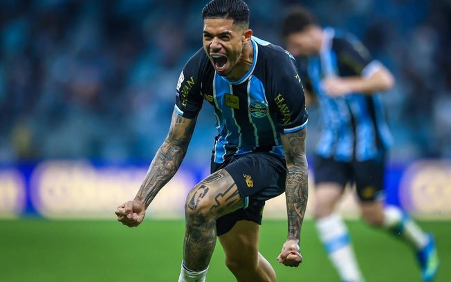Diego Caito em campo pelo Grêmio Diego Caito em campo pelo Grêmio