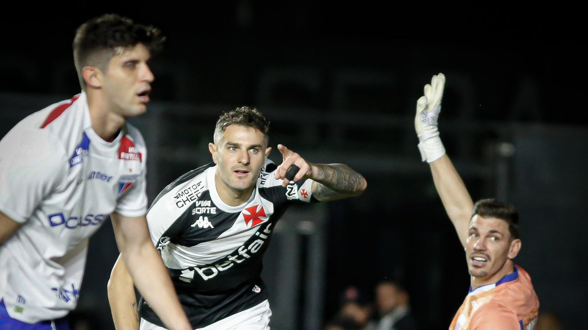 Fortaleza e Vasco se enfrentam pela 28ª rodada do Campeonato Brasileiro Fortaleza e Vasco se enfrentam pela 28ª rodada do Campeonato Brasileiro