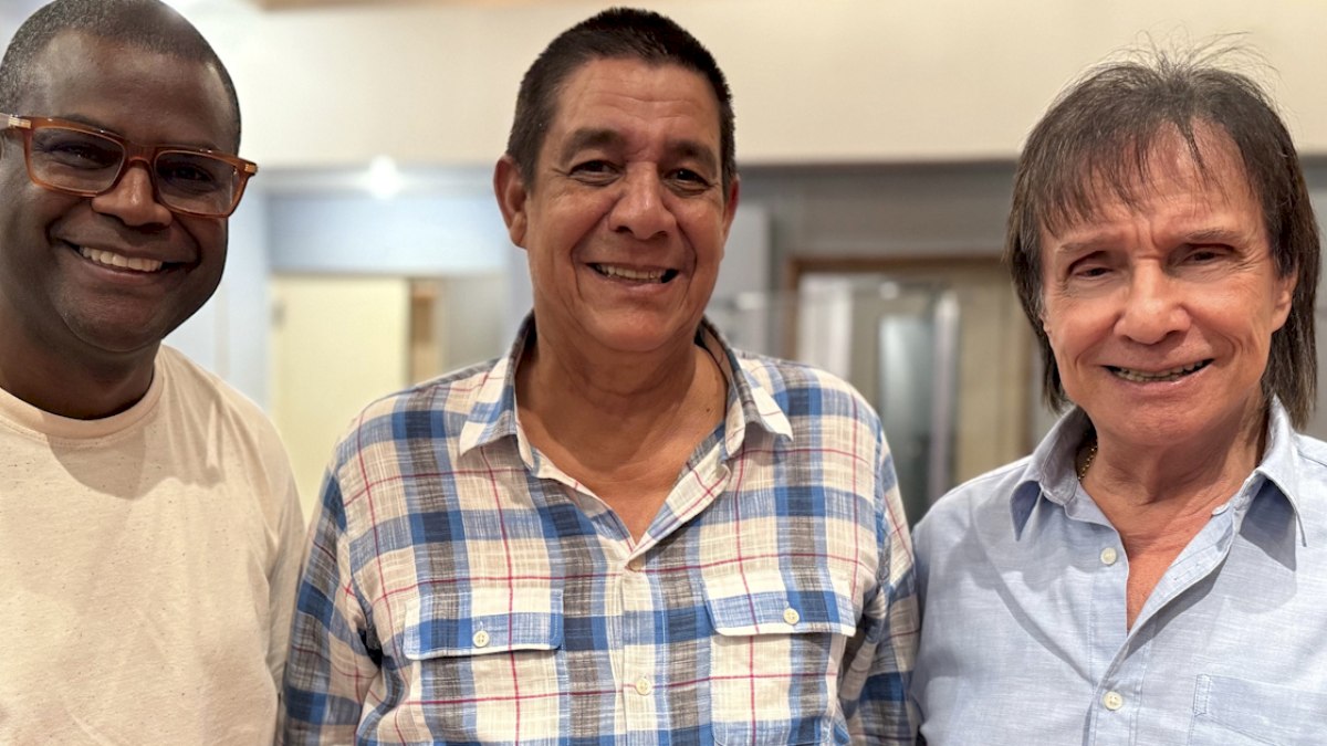 Zeca Pagodinho ensaia com Roberto Carlos para especial em dezembro