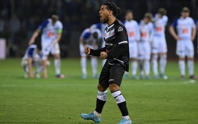 Yuri sonha com título da Copa da Suíça e projeta final: 'Escrever o nome na história do clube'