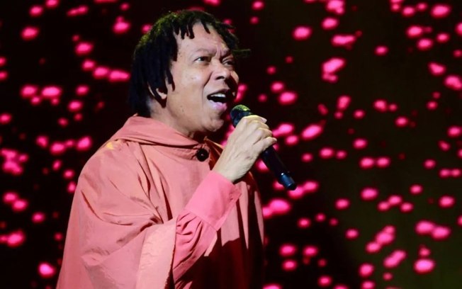 Djavan proibi transmissão ao vivo de sua apresentação em festival