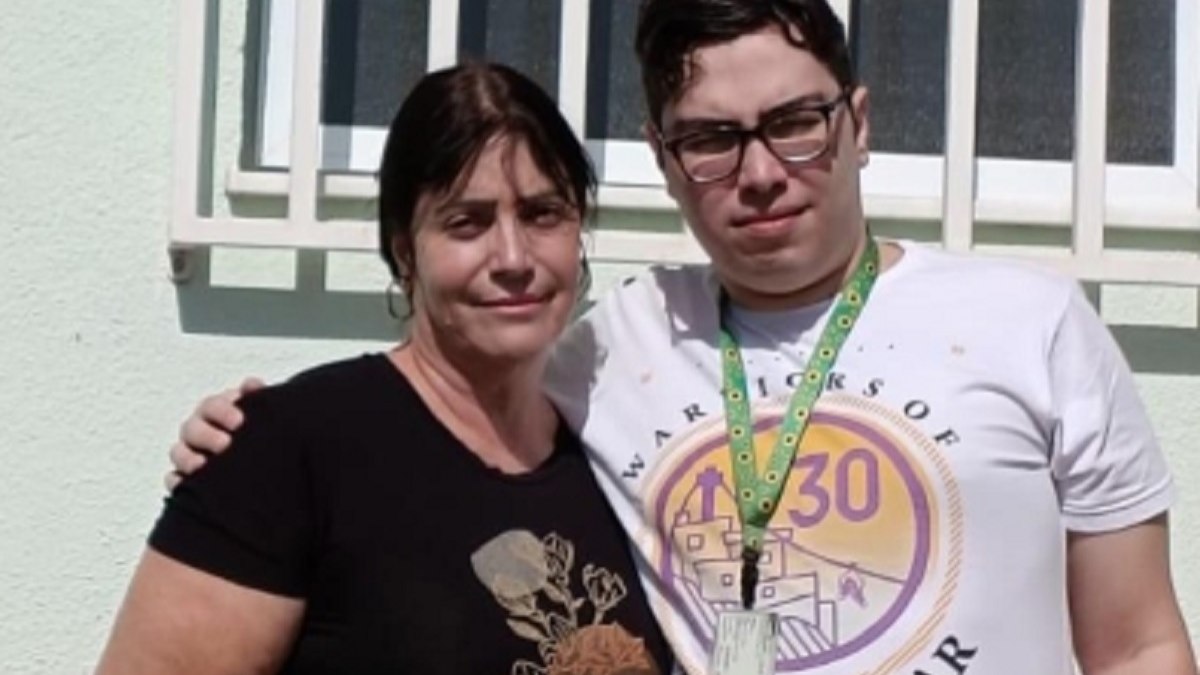 Edgar e sua mãe Natália Edgar e sua mãe Natália