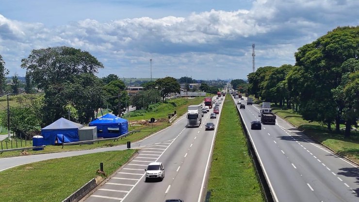 Megacarga de 800 toneladas retoma deslocamento pela Dutra hoje