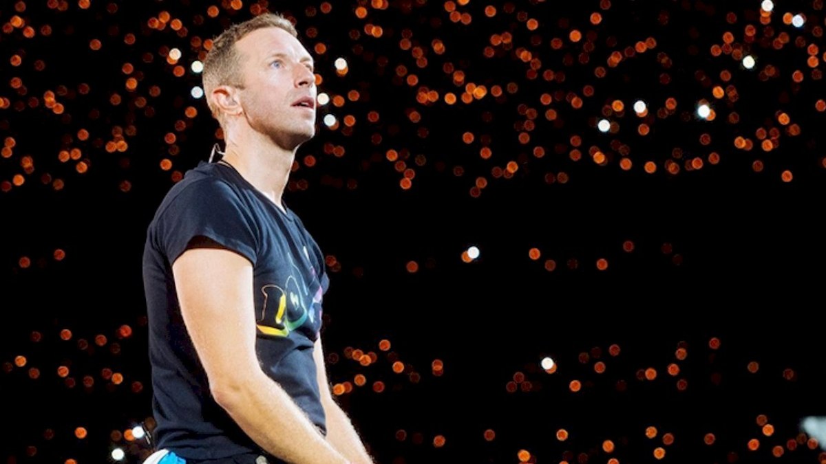 Chris Martin deu conselhos no inicio de carreira do Chvrches