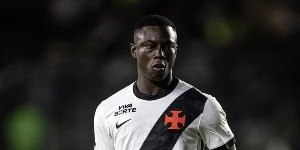Atacante do Vasco curte post de transferência para clube paulista