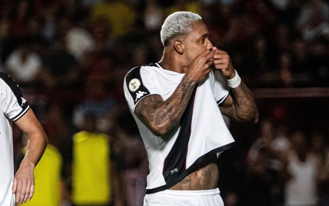 Vasco consegue vencer a quarta partida seguida no Brasileirão após 12 anos