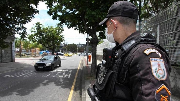 Divulgar%20blitz%20nas%20redes%20sociais%20%C3%A9%20crime%3F