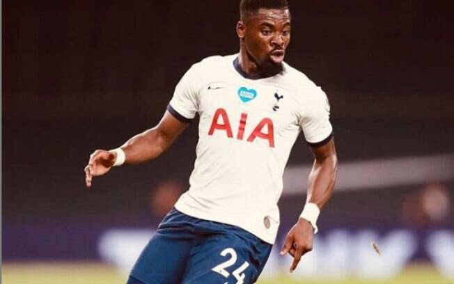 O lateral-direito do Tottenham, Serge Aurier