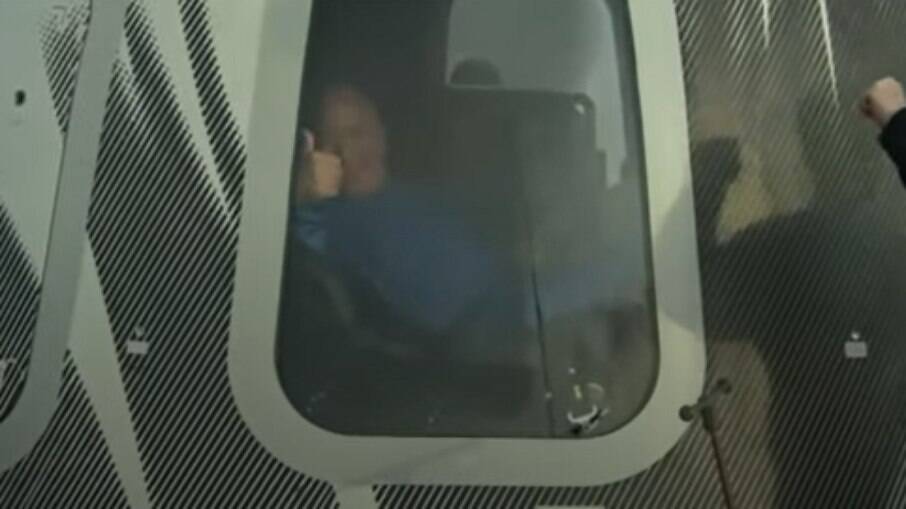 Jeff Bezos após o voo