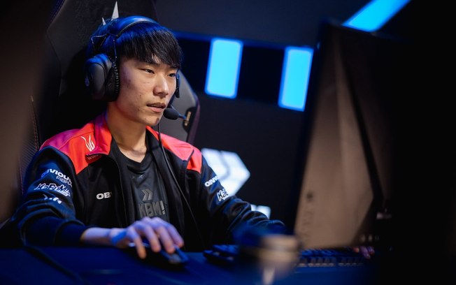 CBLOL 2024: KaBuM anuncia a saída do jungler sul-coreano Malrang e do treinador brasileiro Von CBLOL 2024: KaBuM anuncia a saída do jungler sul-coreano Malrang e do treinador brasileiro Von