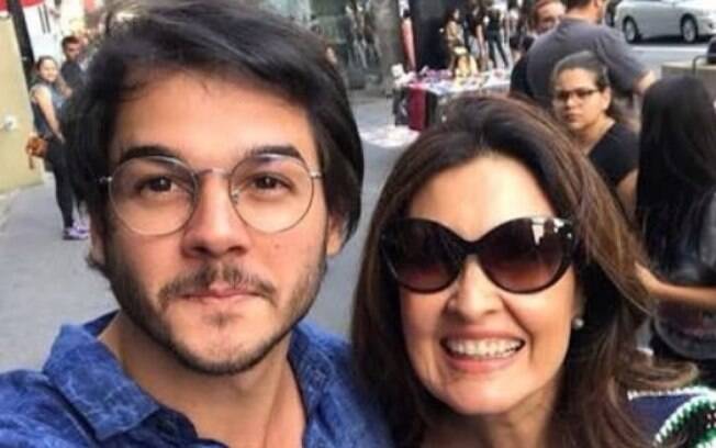 Fátima Bernardes ao lado do novo namorado Túlio Gadêlha 