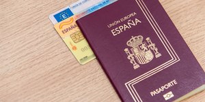 Espanha se abre para a regularização de imigrantes ilegais
