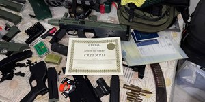 VÍDEO: polícia desarticula "fábrica" de armas 3D em todo o país