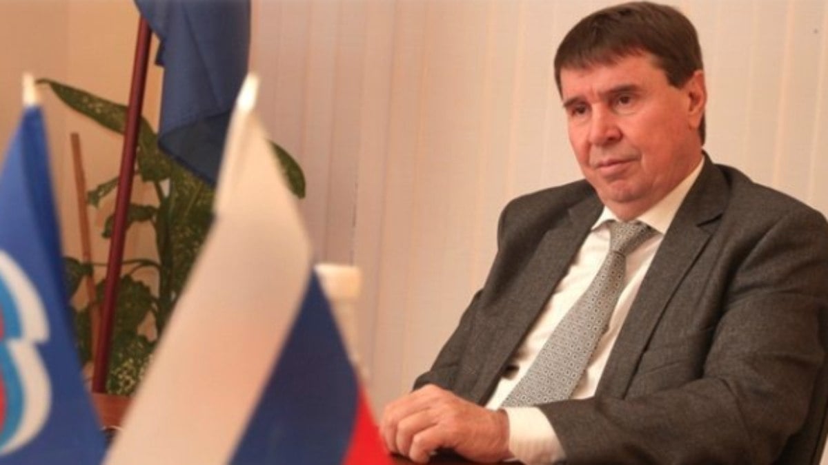  Sergey Tsekovlsenador russo região da Crimea