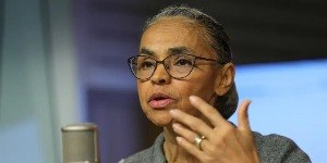 Ministra Marina Silva é hospitalizada com fratura na vértebra