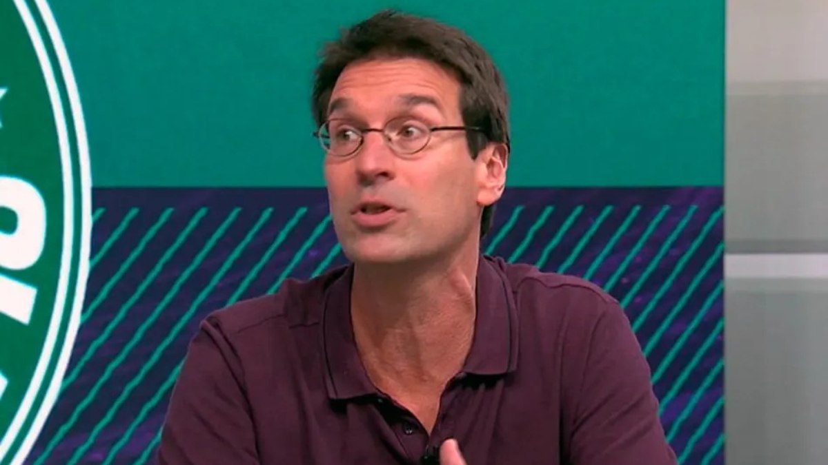 Arnaldo Ribeiro disse que ninguém queria apresentar o Linha de Passe Arnaldo Ribeiro disse que ninguém queria apresentar o Linha de Passe