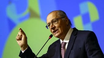 Alckmin apoia reforma tributária e aponta benefícios para o país