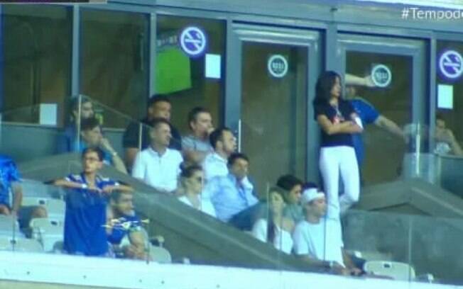 Andrés Sanchez é visto em camarote no Mineirão junto de Ronaldo Fenômeno em vitória do Cruzeiro