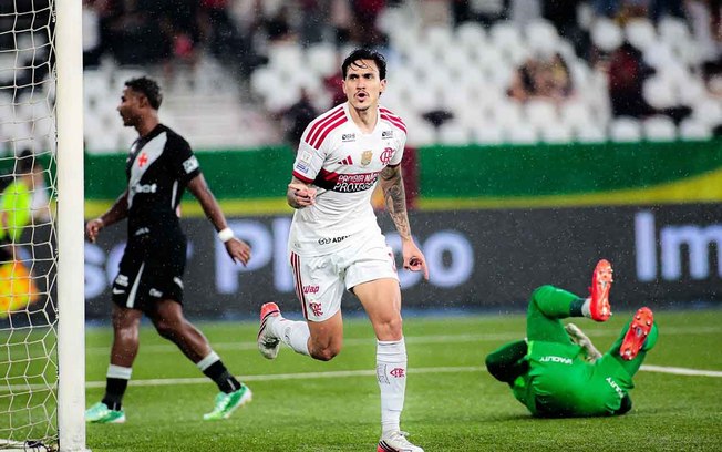 Pedro, artilheiro do Brasil. após seis jogos em branco, volta a marcar