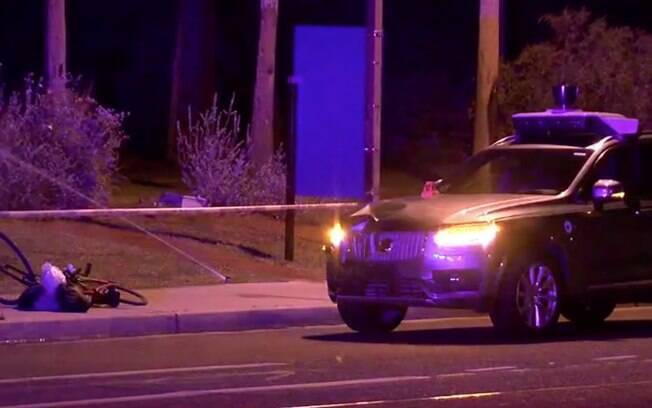 Investigação revela que motorista do carro autônomo do Uber assistia The Voice no momento do acidente que matou uma pedestre em Arizona, nos Estados Unidos
